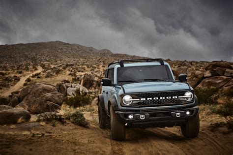 2021 Ford Bronco Video Details Two Door Sasquatch Package Up Close And