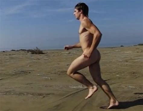 Belleza Masculina Corriendo Desnudo En C Mara Lenta Video