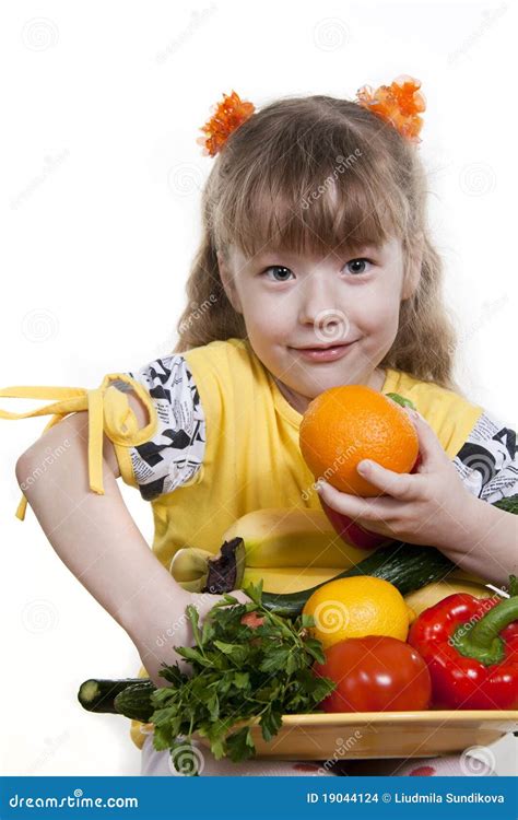 Groenten En Fruit Van Kinderen Stock Foto Image Of Groep