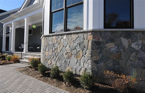 Pin By Fieldstone Veneer On Facades Using New England Blend Mosaic