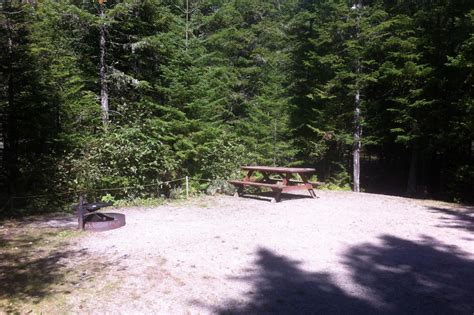 And in tv at mansion. Rivière-aux-Bluets F 141 - Camping 2 services (eau ...