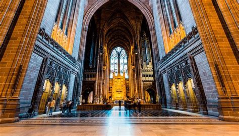 Liverpool cathedral is the cathedral of the anglican diocese of liverpool, built on st james's mount in liverpool, and the seat of the bishop of liverpool. Travelling Seru! Asyiknya Jalan-jalan ke Liverpool Usai ...