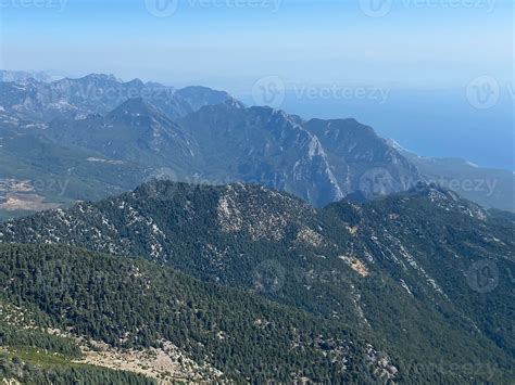 hawaii kauai lansdcape vista aérea desde el vuelo en helicóptero