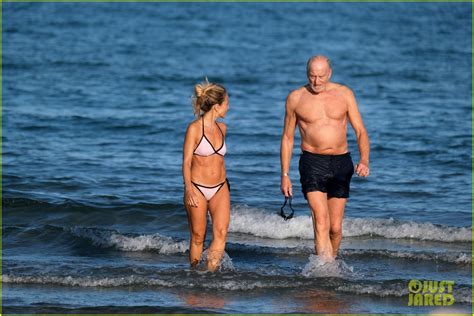 Game Of Thrones Charles Dance Shows Off Fit Body At The Beach At 73