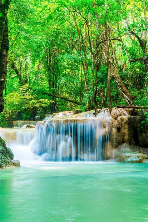 Erawan Wasserfall Nationalpark Erawan Bei Kanchanaburi In Thaila