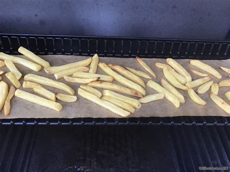 Kann man Pommes grillen Wir haben es getestet
