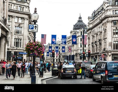 Regents Street Scene London England Uk Stock Photo Alamy