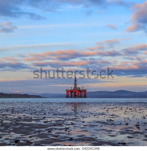 Semi Submersible Oil Rig Cromarty Firth Stock Photo 542341348