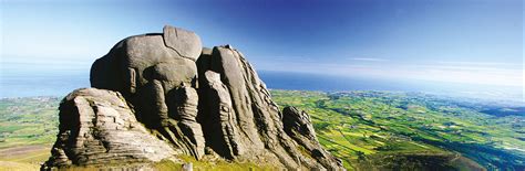 The ni fire and rescue service has declared the fire on the mourne mountains in county down a major incident. Northern Ireland | Ireland.com