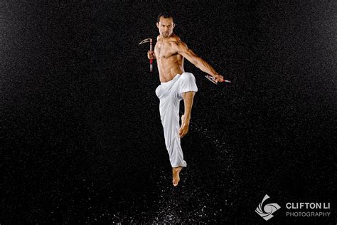 Iniciação em taekwondo portal educação cresça brasil. Indoor martial arts photography with water and high-speed ...