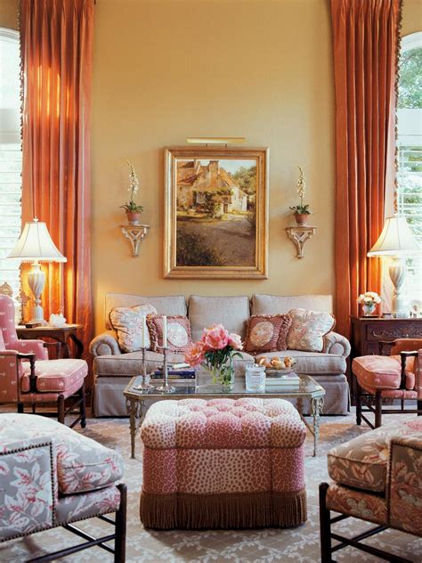Choosing a good curtain for the living room means that we can vary even slightly, in the style that they bring to the space they occupy or that we achieve more light or luminosity. Neutral Living Room With Pink Curtains | HGTV