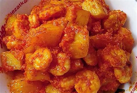 Ayam goreng is an indonesian and malaysian dish consisting of chicken deep fried in oil. Balado Kentang Udang Resep Masakan Sehari Hari Mudah dan ...