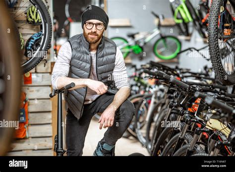 Bearded Man Cycling Hi Res Stock Photography And Images Alamy