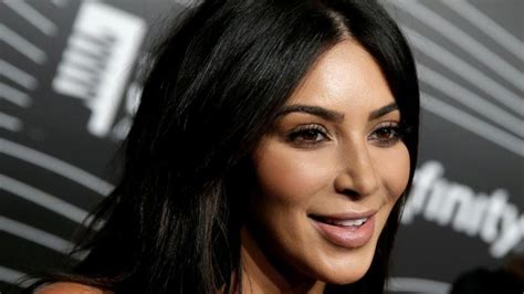 Kim Kardashian West Robbed Of Millions By Paris Gunmen Bbc News