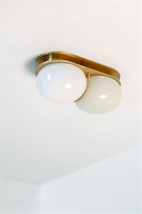 Bei der einrichtung unseres heims legen wir wert auf individualität, hochwertige materialien und eine … Twin 2.0 Sconce/Ceiling | Architonic