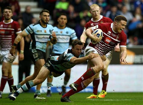 Für die gründungsvereine sollen, so heißt es, zunächst 3,5 milliarden euro zur verfügung stehen. Wigan Warriors to play Hull FC in Australia as Super ...