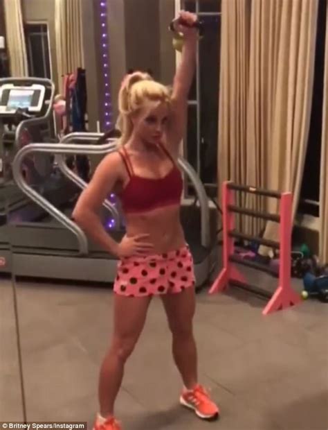 Britney Spears Displays Her Toned Abs And Flexibility Daily Mail Online