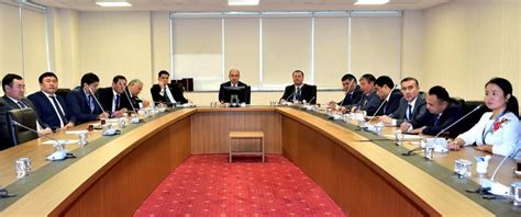 Önce kitap ile ilgili genel birkaç tespitime değineceğim. T.C. Fatih Belediyesi, Kadim İstanbul'da Bisikletle Kültür ...