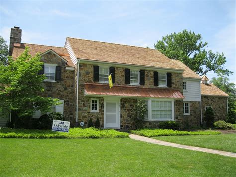 Fedale roofing and siding is proud to launch the roofs from the heart foundation to award poppa fedale bringing out the voice 99.5 wjbr roofing contractor in wilmington delaware. Western Red Cedar Roofing in Wilmington DE | Cedar roof ...