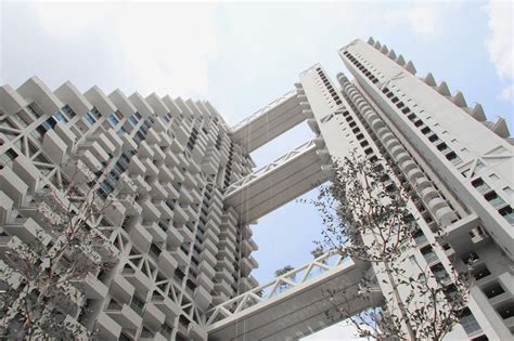moshe safdie architects sky habitat singapore construction designboom futuristic architecture