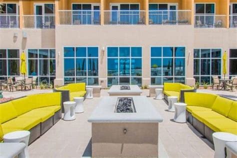 Explore okaloosa island from our beachfront hotel, 10 minutes from central fort walton beach. Discount Coupon for Hilton Garden Inn - Fort Walton Beach ...