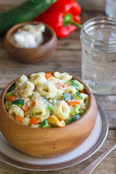 Sometimes we share some foods with our feline friend and that might include tomato sauce. Vegetable Tortellini With Creamy Garlic Sauce - Fresh ...