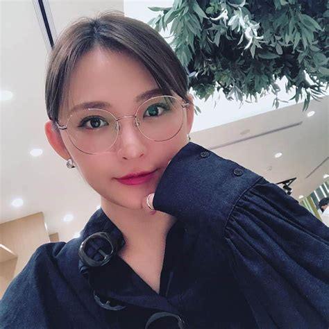 鈴木咲さんのインスタグラム写真 鈴木咲instagram 「眼鏡👓」10月28日 17時41分 sakisuzuki1103