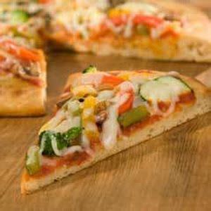 A light layer of feta cheese, green peppers and. Primavera Pizza Recipe | Yummly | Recipe | Recipes ...