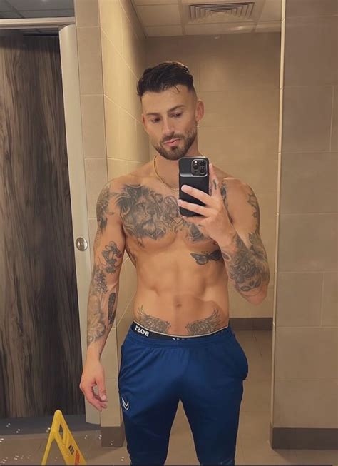 Celeb Lover On Twitter Jake Quickenden Is Love That Flash Of