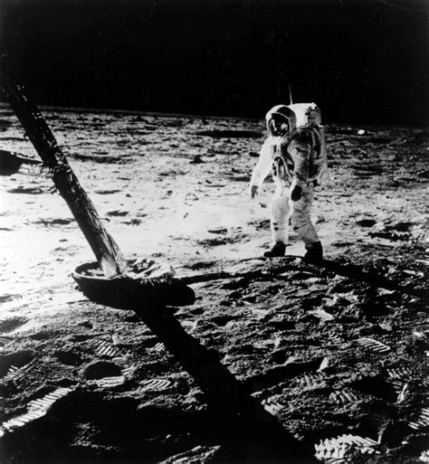 Photos On This Day July 20 1969 The First Moon Landing