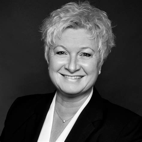 Uwe hohn schockierte schließlich 1984 die konkurrenz. Sylvia Hohn - Head of Human Resources EMEA - Lohmann GmbH ...