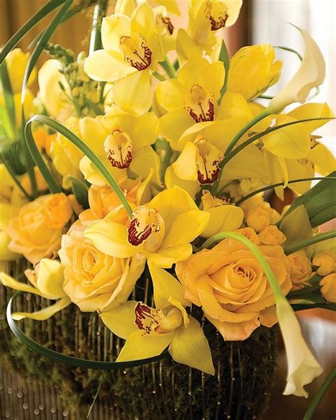 The Wonderful Mix Yellow Flower Arrangements Flower Arrangements