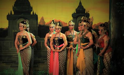 Gambar wayang suluh modern 2. Wayang Orang LPP RRI Surakarta Mempersembahkan Lakon ...