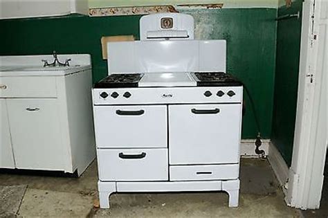 Everyone says it's in great condition. Antique White Magic Chef Gas Stove -- Antique Price Guide ...