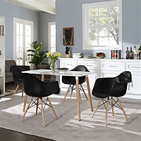 Layn sino furniture co., ltd: 8 Tip Memilih Kerusi Dan Sofa Untuk Ruang Tamu Kecil - IMPIANA