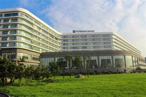 Wyndham Grand Qingdao In Qingdao City 2023 Updated Prices Deals