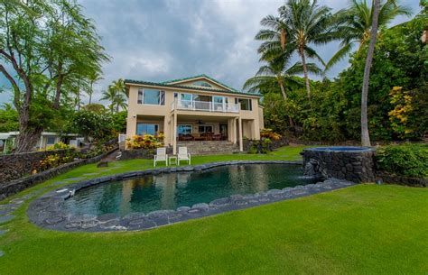 Rent this cabin starting at $570 per night bedrooms: 16 Bedroom Kona Beach Bungalows Estate Has Air ...