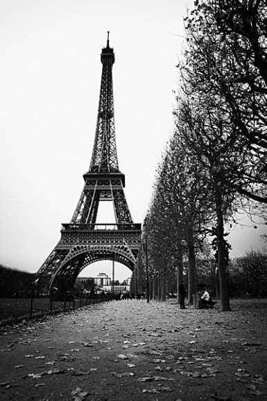Paris Eiffel Tower Black And White Free Download Wallpaper
