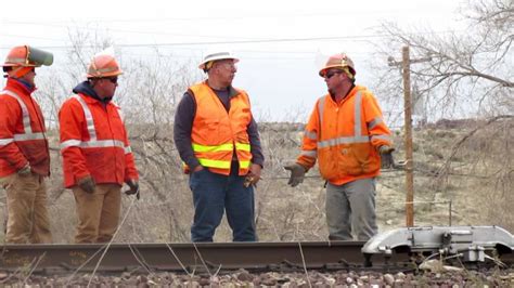 Bnsf Railroad Track Maintenance Crew ~ Kingman Az Youtube