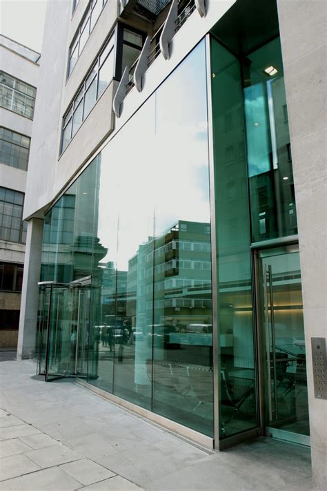 Structural Glass Facades Vs Slim Façade Systems Commercial
