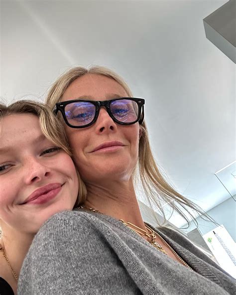 Gwyneth Paltrow And Look Alike Daughter Apple Martin Twin In Matching Eye Masks