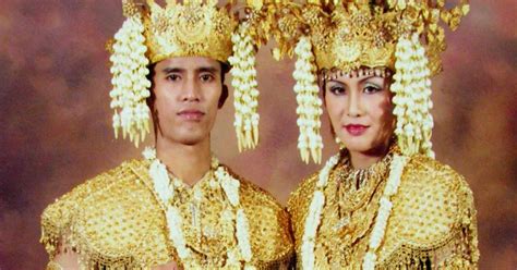 Provinsi Sumatera Selatan Pakaian Adat Tradisional Aesan Gede
