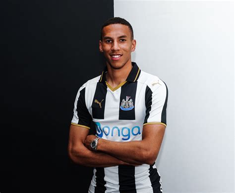 Newcastle Transfer News Isaac Hayden Unveiled By Toon After Signing