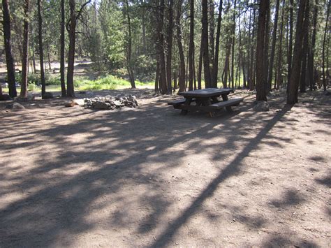 It provides campers with seclusion from the main road and the tranquility of hearing the creek flow. Deschutes campground (McKay Crossing) | Campground ...