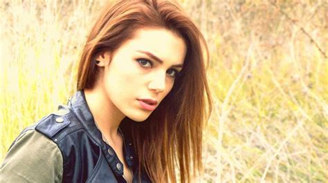 Şu anda kanal d ekranlarında yayınlanan güneşi beklerken dizisinde emre kınay, hande doğandemir, kerem bürsin ve i̇smail ege şaşmaz. Yağmur Tanrısevsin'e Kerem Bursin sorulunca... - Magazin ...