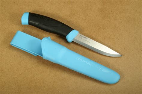 Unser team hat eine riesige auswahl an sodass sie als linder käufer mit ihrem mora messer nach dem kauf wirklich zufriedengestellt. Mora Messer Companion Blue rostfreier Stahl Arbeitsmesser ...