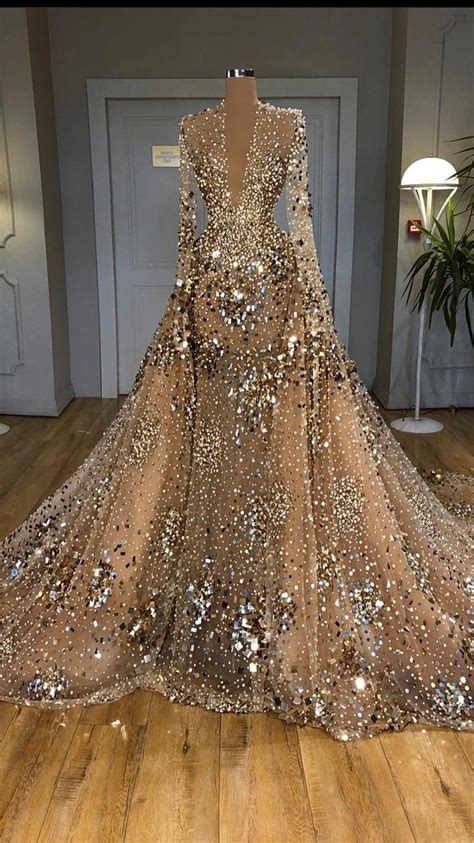 Beautiful Glittery Dress 💝 Beautiful Dresses Princesses Sparkly Prom