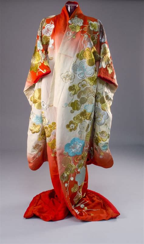 #MakewithEuropeana: Art Nouveau fashion and jewellery | Europeana Pro