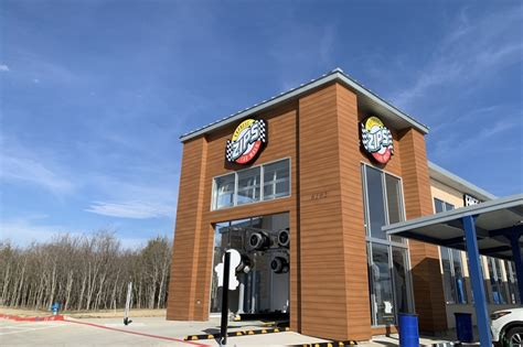 Zips Car Wash Offers Tire Shining Foam Washes In Mckinney Community