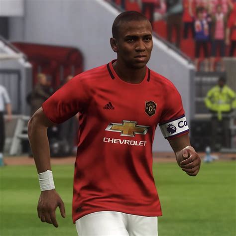Manchester united ist einer der größten vereine der welt und ihre trikots gehören dementsprechend. So wird das neue Adidas Manchester United 19-20 Heimtrikot ...